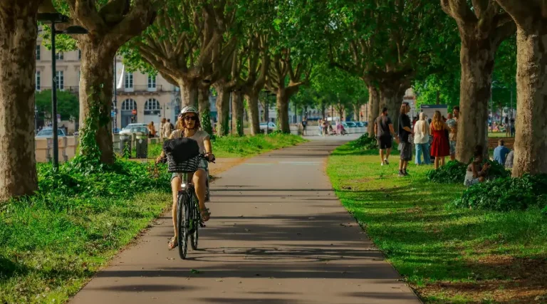Internship in France for non-EU students