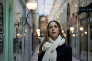 Can non-EU students do an internship in France ?